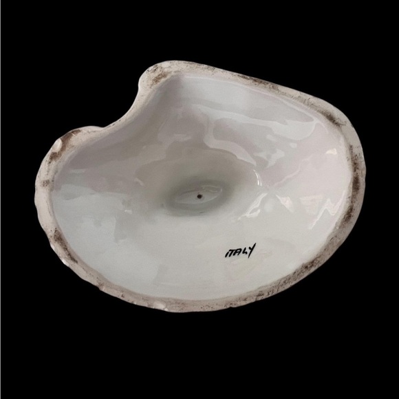 VINTAGE ITALIAN MAJOLICA SEA SHELL PINK & WHITE VASE 7 1/2" X 7" X 4 3/4" ITALY - Picture 8 of 10